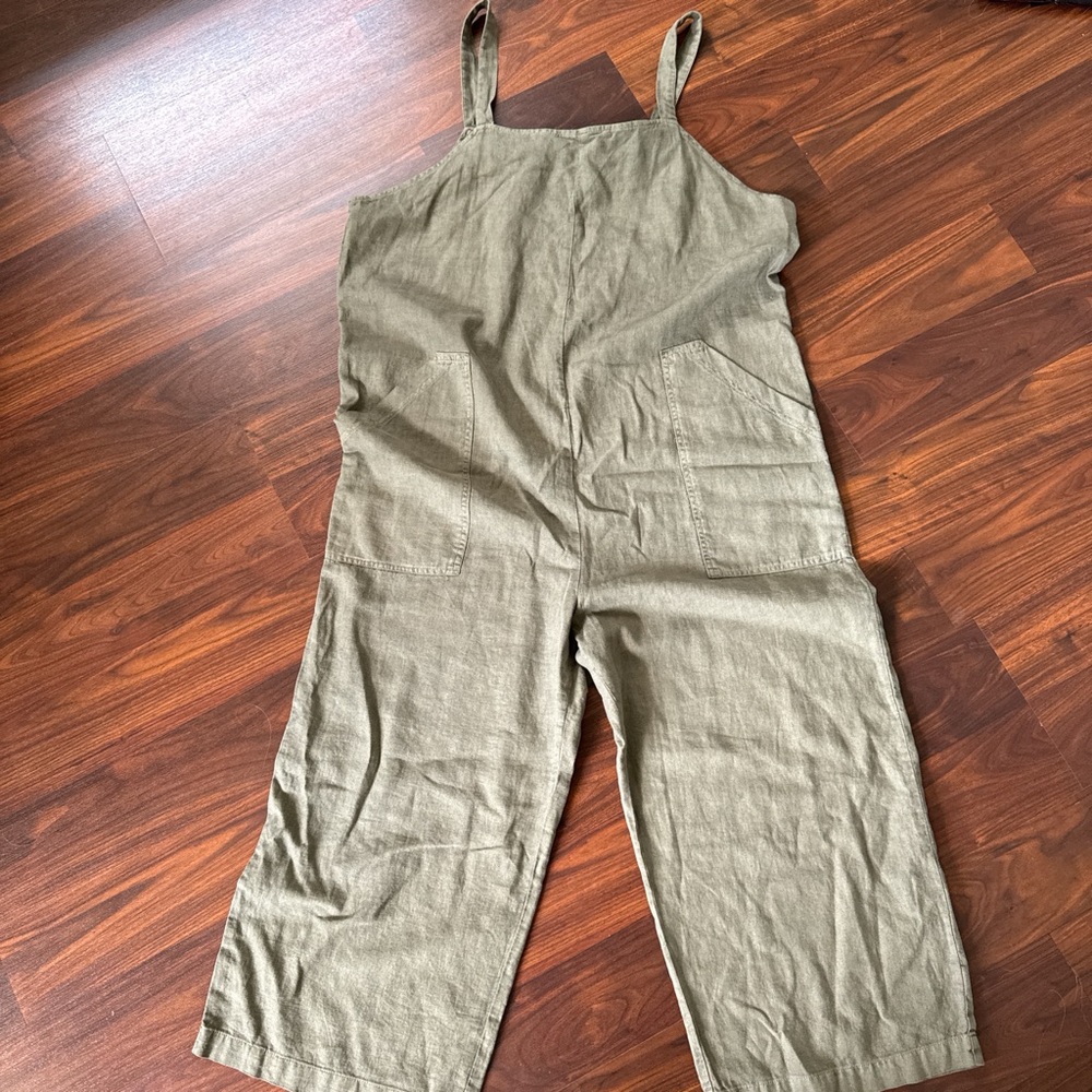 Universal Thread Green Jumpsuit with Spaghetti Straps